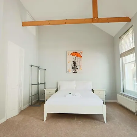 Coach House In Clifton Village Apartamento Bristol