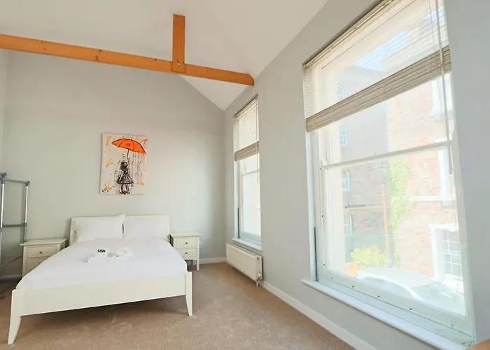 Coach House In Clifton Village Апартаменти Бристоль